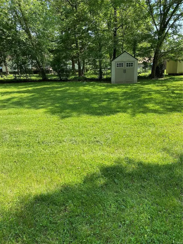 Poplar Bluff, MO 63901,2702 W Rubye Springs RD