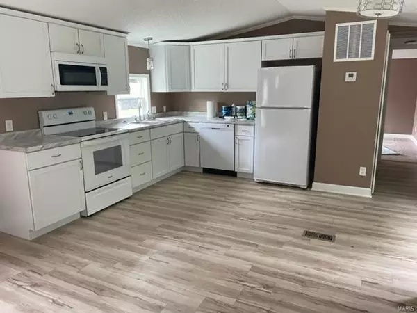 Moscow Mills, MO 63362,6 Linda LN