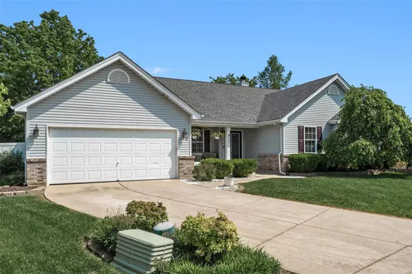 St Peters, MO 63376,207 Black Lantern CT