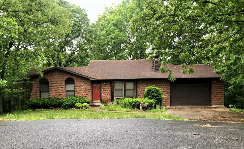 10387 Twin Oaks DR, Festus, MO 63028