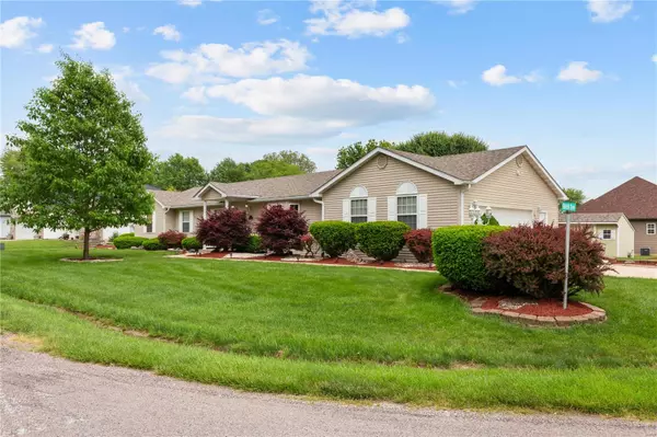 Edwardsville, IL 62025,637 TAMARACH DR