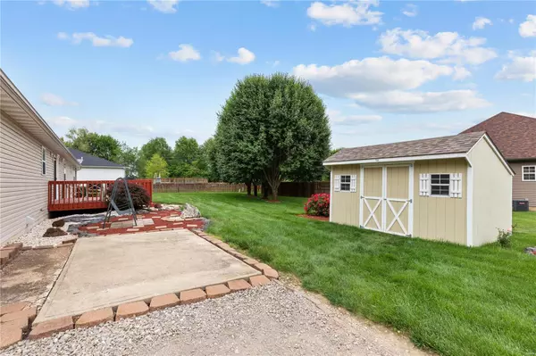 Edwardsville, IL 62025,637 TAMARACH DR