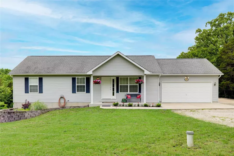 7969 Bolle TRL, Dittmer, MO 63023