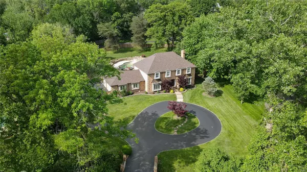 St Louis, MO 63131,6 Clayton Hills LN