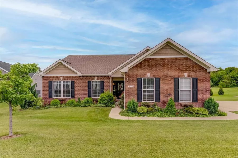 31219 Sweetgum CT, Foristell, MO 63348