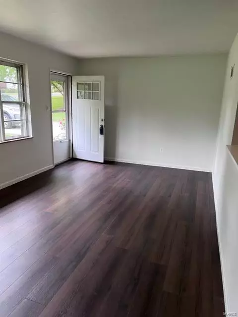 St Louis, MO 63129,6152 Erb