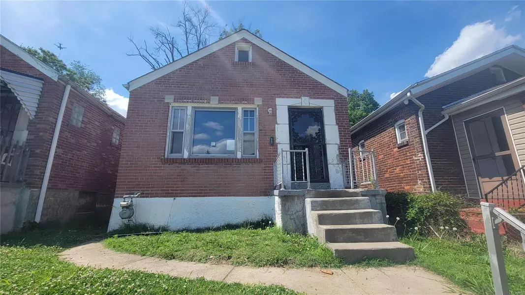 5423 Beacon AVE, St Louis, MO 63120