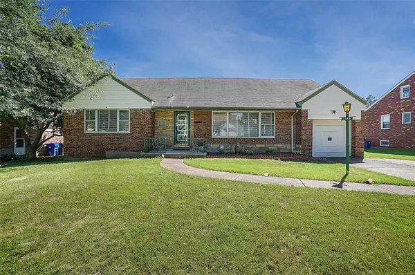 University City, MO 63130,1049 Roth AVE
