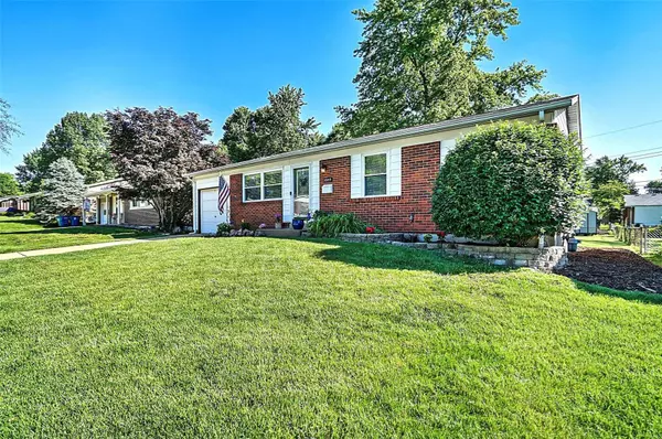 Hazelwood, MO 63042,1543 Oliveto LN
