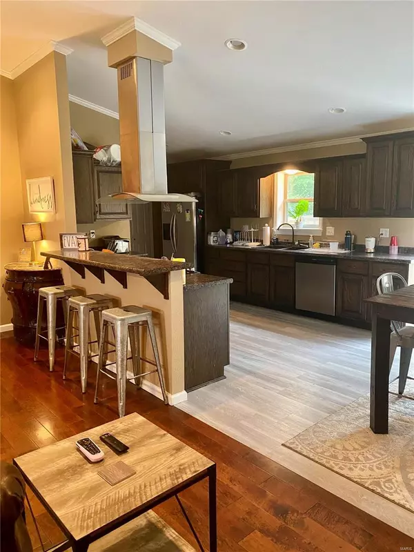 Poplar Bluff, MO 63901,1227 County Road 467