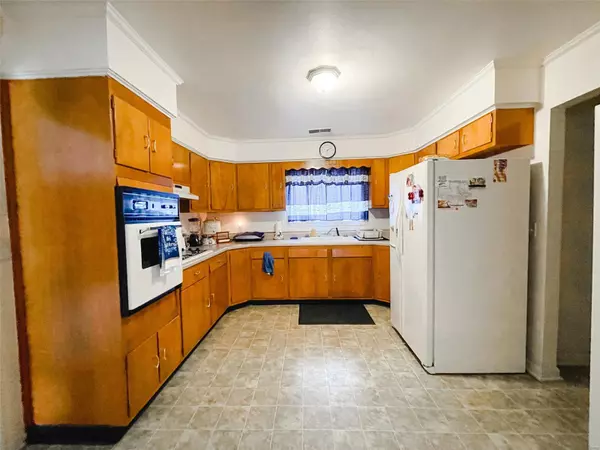 Poplar Bluff, MO 63901,321 Ellen RD