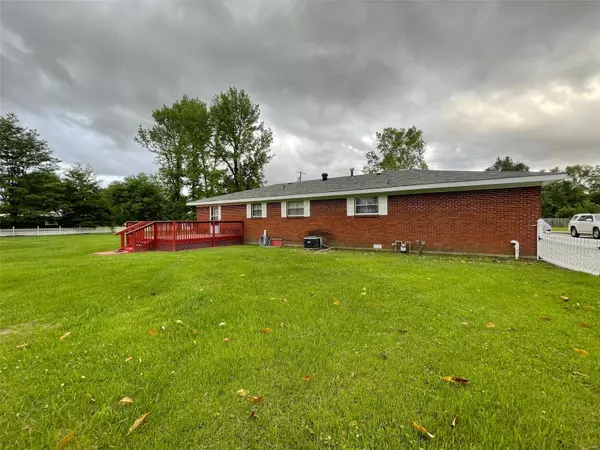 Poplar Bluff, MO 63901,321 Ellen RD