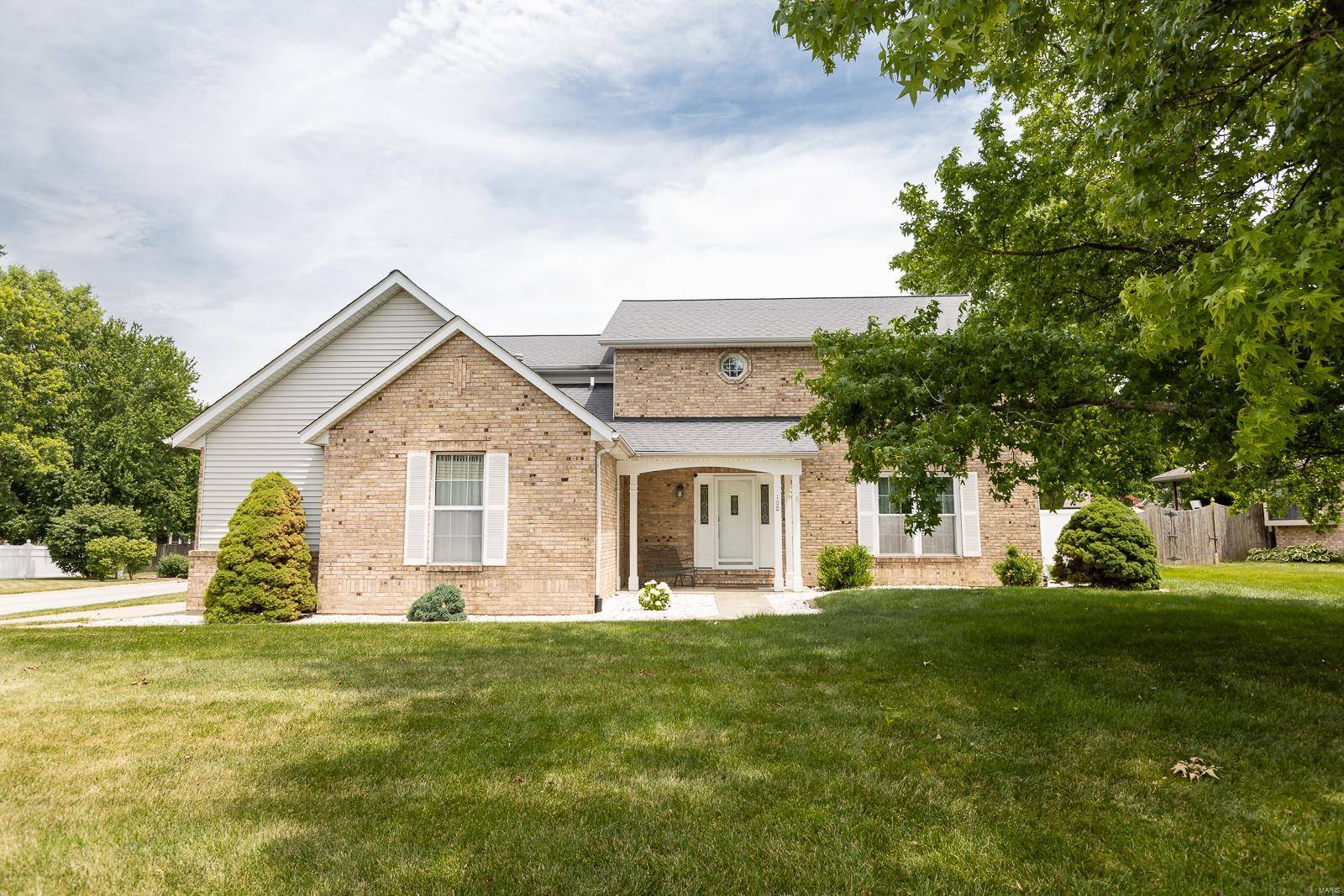 100 Jardin CT,  Belleville,  IL 62226