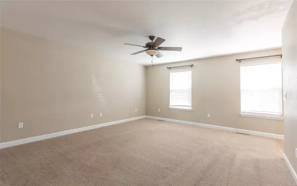 St Robert, MO 65584,16157 Hummingbird LN