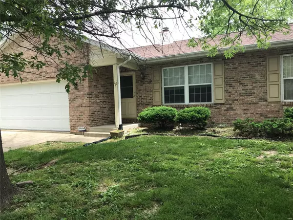111 Twin Oaks DR, Shiloh, IL 62221