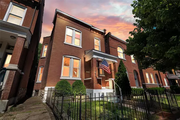 2657 California AVE, St Louis, MO 63118