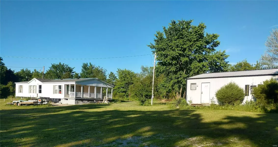 19430 Highway W (Route66), Phillipsburg, MO 65722