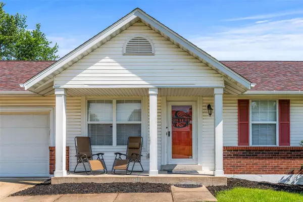 St Peters, MO 63303,3275 Hyatt CT