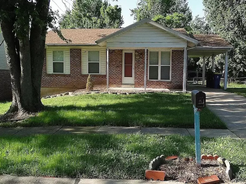 2360 Wharton CT, Florissant, MO 63031