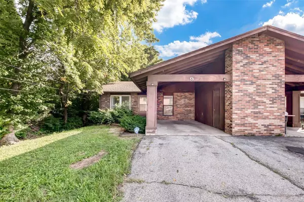 9 N 75th ST,  Belleville,  IL 62223