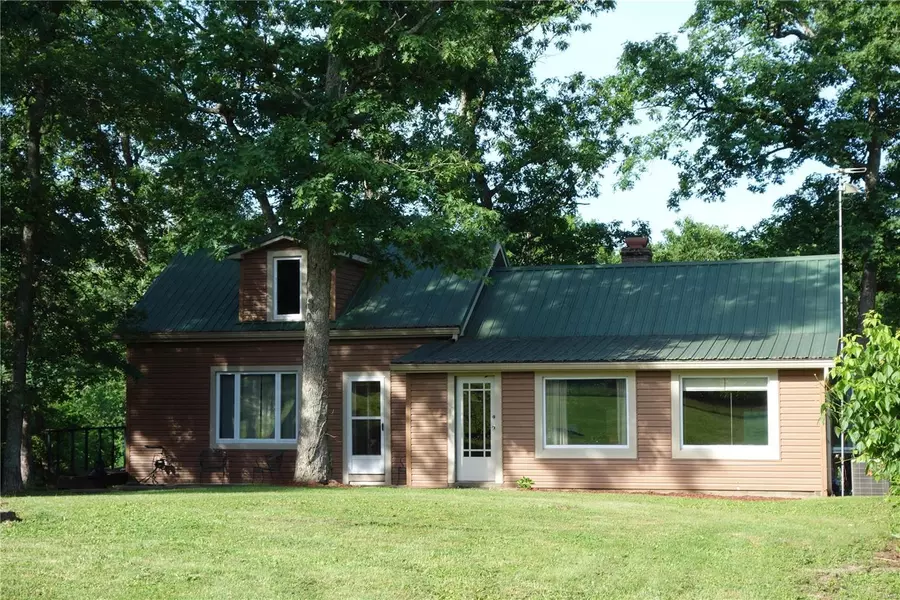 229 Country Life Acres, Leslie, MO 63056