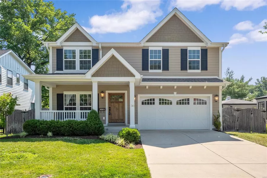 30 Midpark LN, Ladue, MO 63124