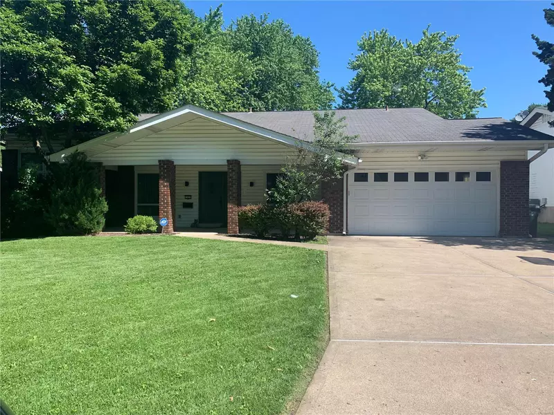 7427 Wagon Wheel, Hazelwood, MO 63042