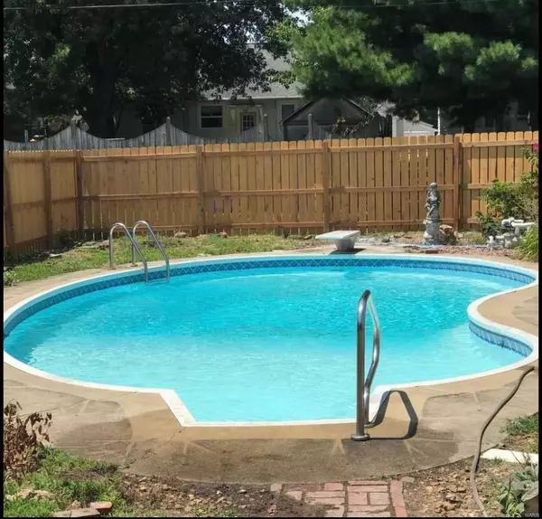 Wood River, IL 62095,458 N 6th ST