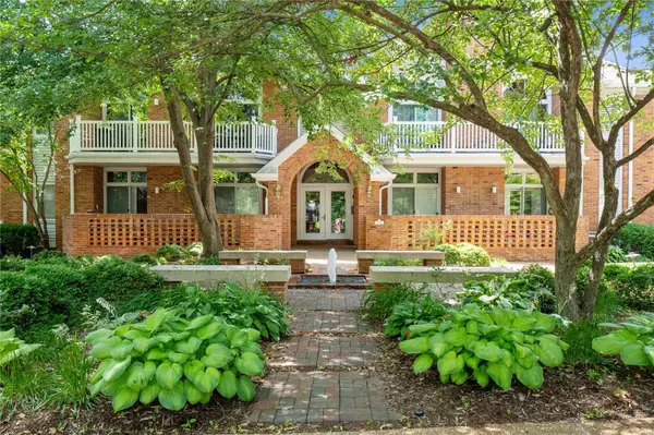 Glendale, MO 63122,13 Country Club TER