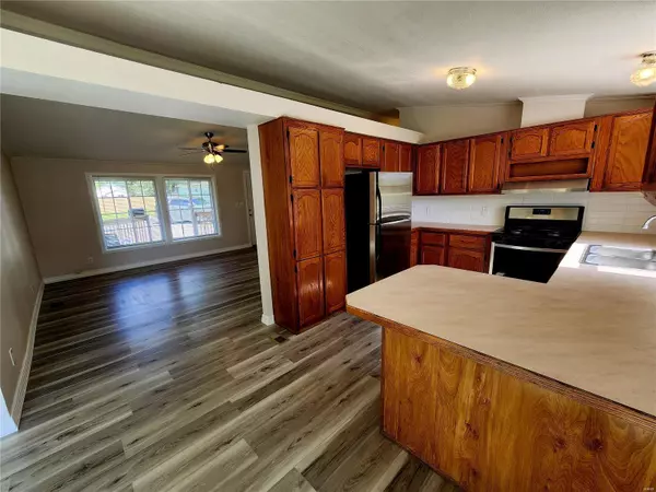 East Alton, IL 62024,205 Lakeside AVE