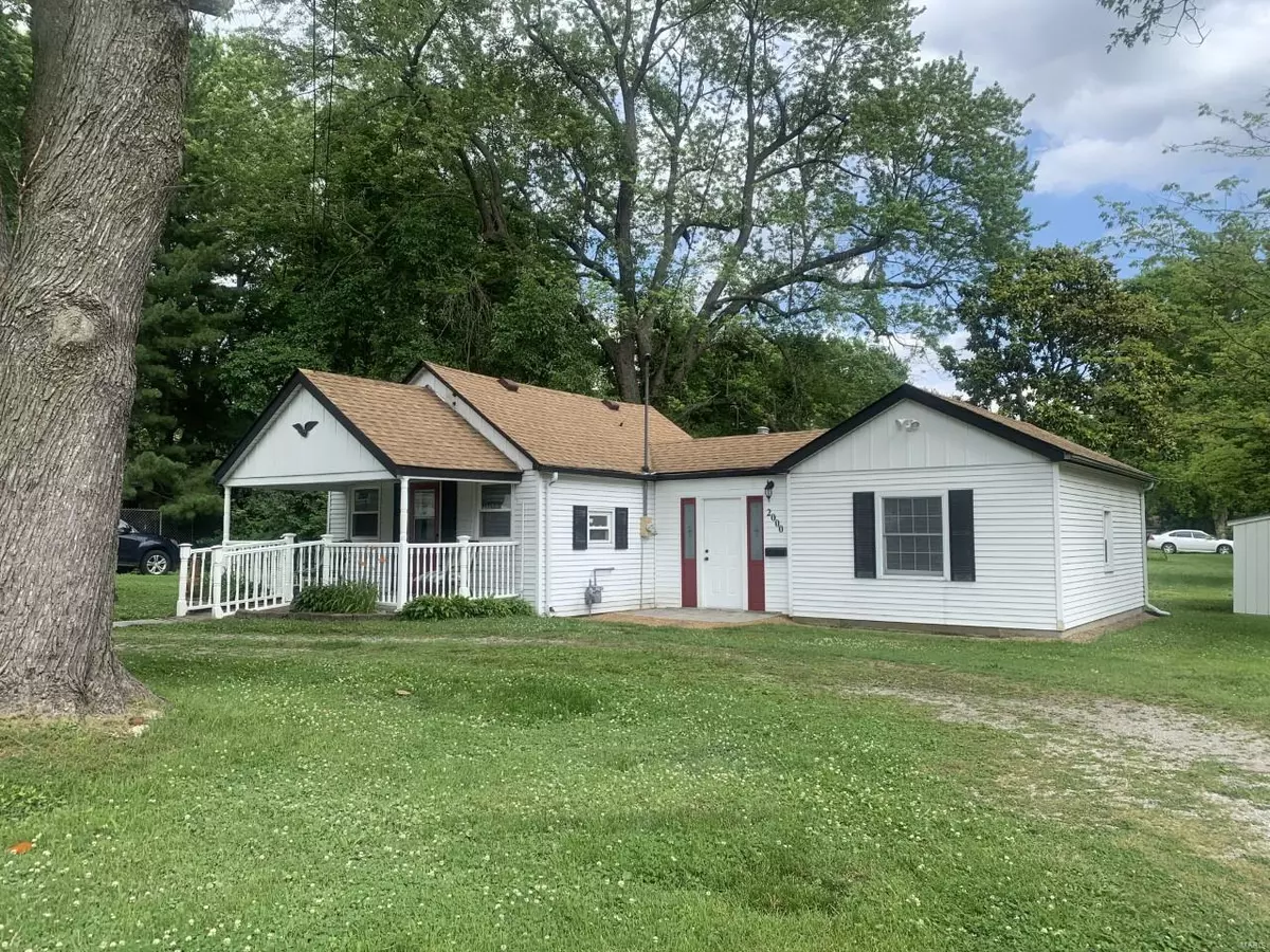 Belleville, IL 62221,2000 E B ST
