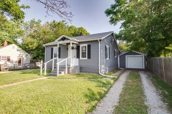 Wood River, IL 62095,979 E Acton AVE