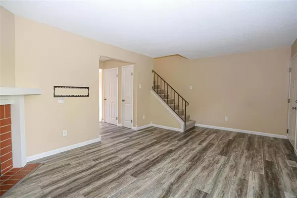 Ballwin, MO 63021,2431 Hidden Meadow LN