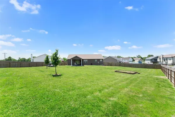 Winfield, MO 63389,180 Granite Pointe LN