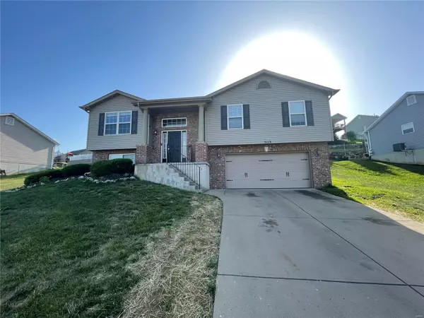 5113 Towerglen ST, Imperial, MO 63052