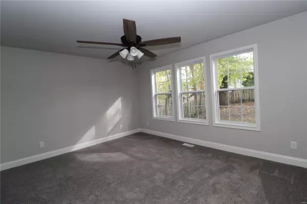 Edwardsville, IL 62025,413 Alderwood CT