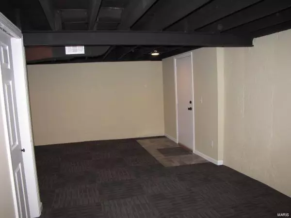 Normandy, MO 63121,5301 Colton