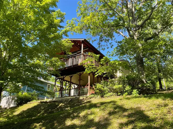 11372 Holiday Shores DR, Bismarck, MO 63624