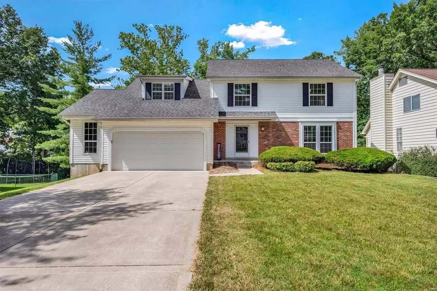 11295 Briarstone DR, St Louis, MO 63126