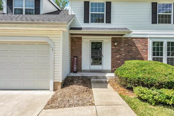 St Louis, MO 63126,11295 Briarstone DR