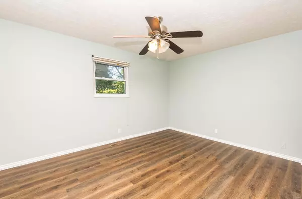 Granite City, IL 62040,160 TROECKLER LN