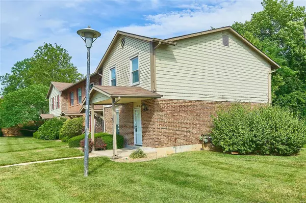 St Peters, MO 63376,57 Park Charles BLVD S #D