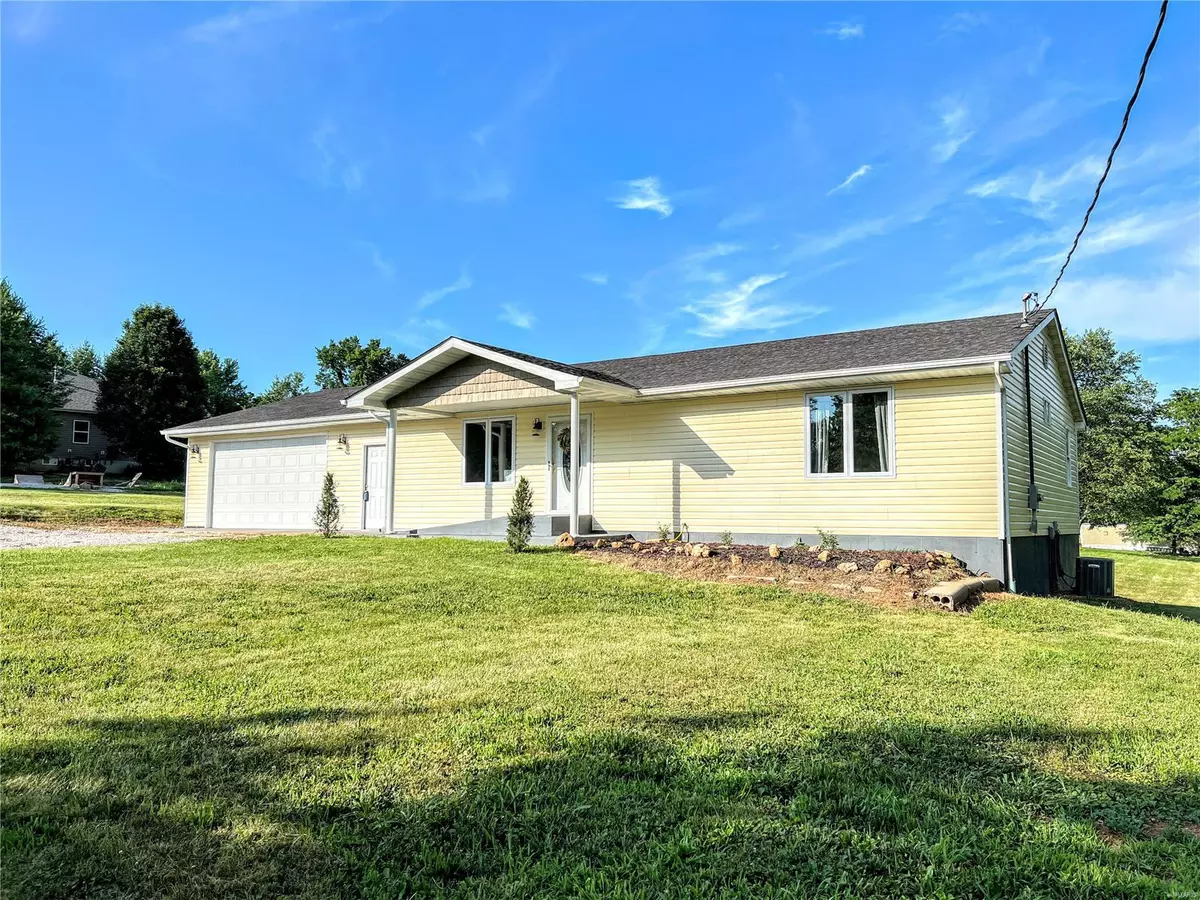 Richwoods, MO 63071,10076 Wolf RD