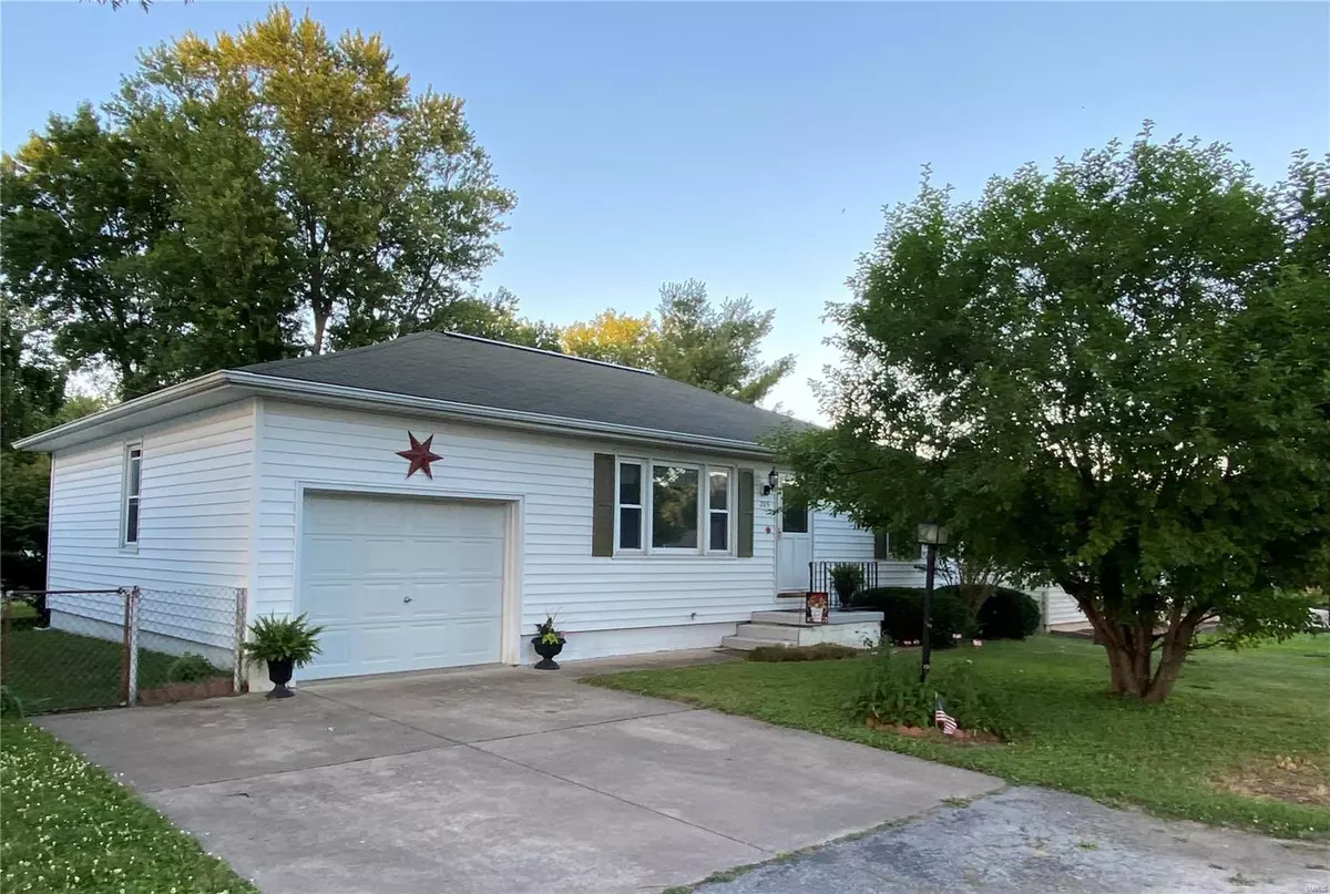 Louisiana, MO 63353,205 Boyd DR
