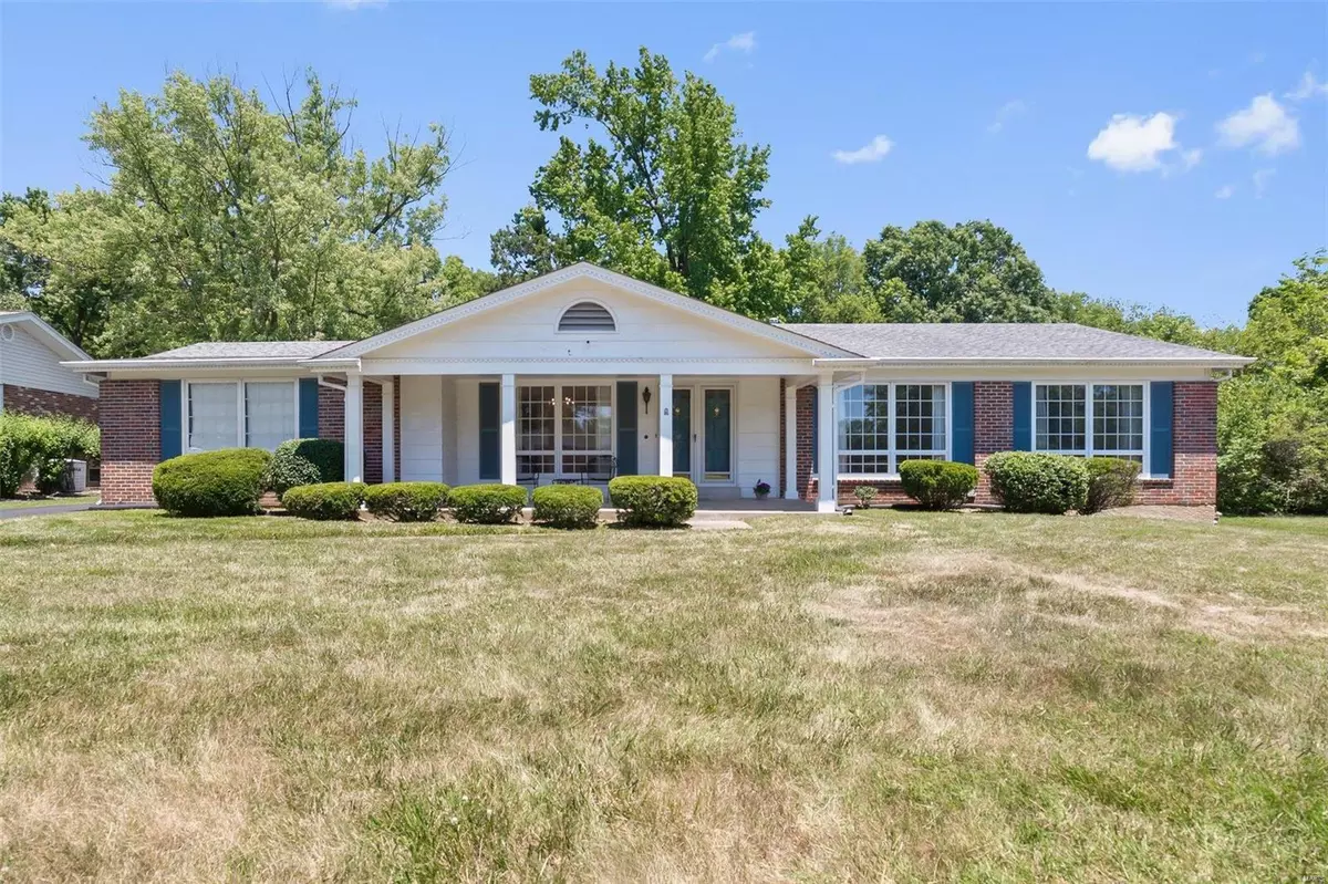 Ballwin, MO 63011,324 Annondale LN