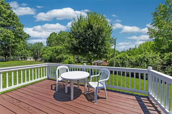 St Louis, MO 63136,1532 Kappel DR