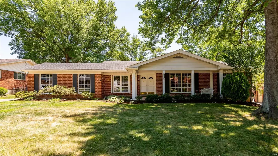 316 Annondale LN, Ballwin, MO 63011