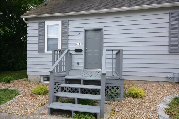 Belleville, IL 62220,214 E Adams ST