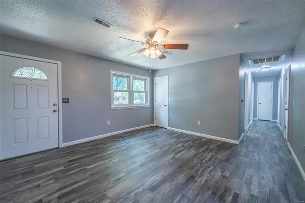 Lebanon, MO 65536,517 Holly ST