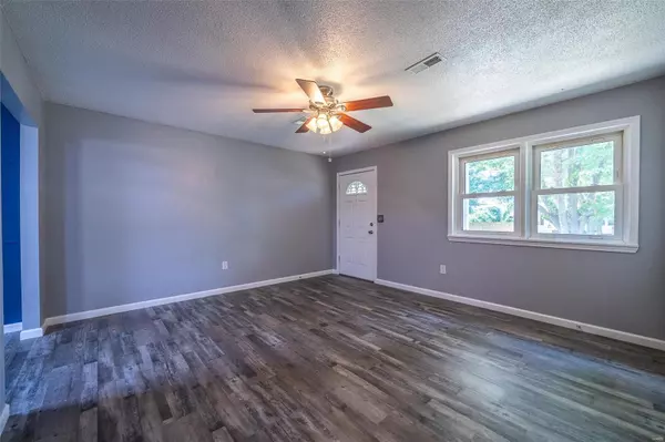 Lebanon, MO 65536,517 Holly ST